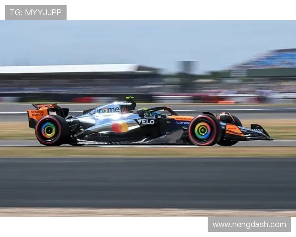 2025 F1 英国大奖赛银石开战，腾讯体育全程直播见证汉密尔顿首秀与新星挑战