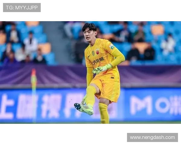 海米提 8 次解围难阻亚泰客场告负 赛后表态盼终场佳音(2) 海米提 8 次解围难阻亚泰客场告负 赛后表态盼终场佳音(2)